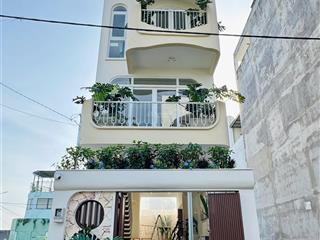 Bán nhà đẹp giá tốt view sông, gần vinhomes, vành đai 3  tp thủ đức