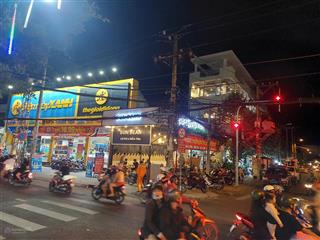 Cho thuê mặt bằng góc ngã 3 lê bôi phạm thế hiển, quận 8, mặt tiền lớn  diện tích linh hoạt