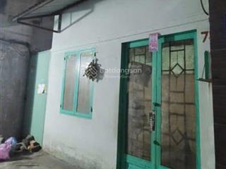 4,6 tỷ nhà dt lớn cấp 4 thích hợp xây mới . shr khu hiện hữu