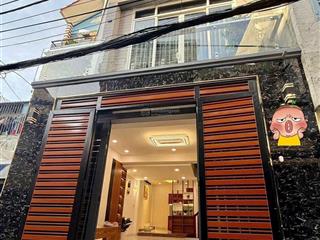 5,95 tỷ nhà đẹp ở ngay p3 q8 4,7 x 9 ( trệt 2 lầu đúc st ) shr hoàn công đủ