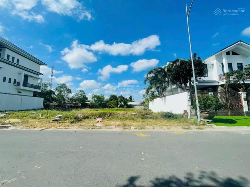 Nền (ngang 14,5m dài 15,5m) khu dân cư nam long cần thơ