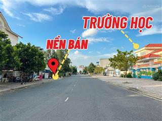 Nền mặt tiền lộ 28m  đối diện cổng chính trường học  kdc văn hóa tây đô