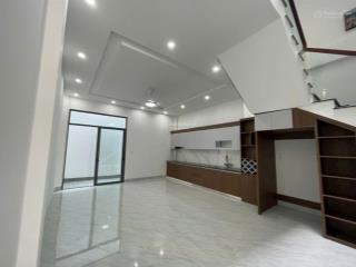 Giảm 100 triệu bán nhà trung tâm gần bãi tắm biển hòn chồng nha trang. chỉ còn 7,2 tỷ
