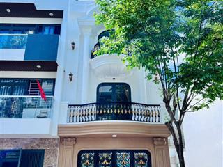 Bán nhà đẹp mới hoàn thiện full nội thất xịn đối diện công viên kđt hà quang 2 nam nha trang