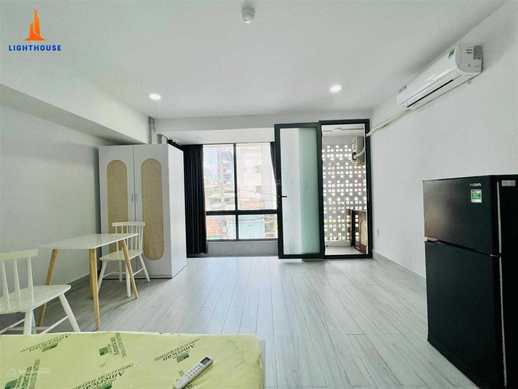 Chính chủ cho thuê phòng nguyễn văn lượng  lê đức thọ view kính tách bếp y hình full nt