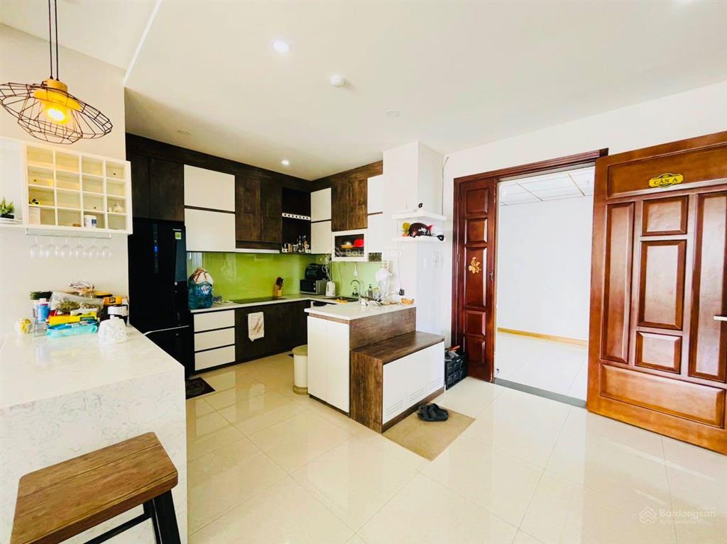 Cần cho thuê căn góc oasky sơn thịnh 2 160m2 3pn 3wc tầng cao, nội thất vip
