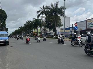 Bán nhà mặt tiền 3 tháng 2, 309m2, nở hậu 12m