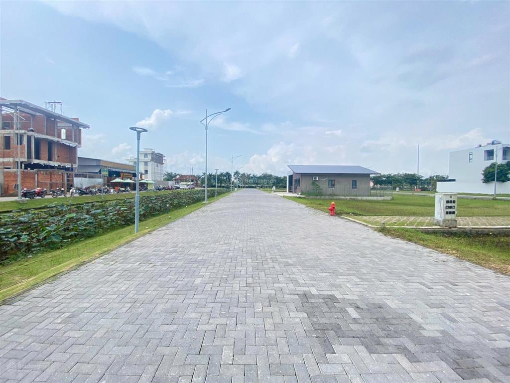 Bán đất hiếm nam long ii  biệt thự view hồ sen  247,5m2 thổ cư, mt 16,5m, đường lớn 8m  10 tỷ