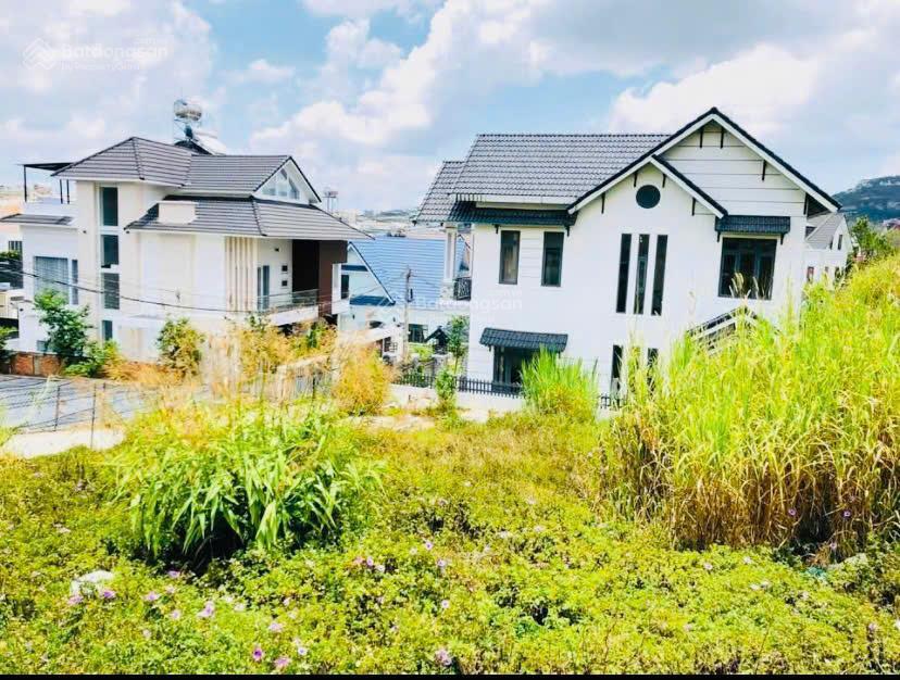 Đất biệt thự 2 mặt tiền thoáng đường nam hồ, dt 400m2, view đẹp, đường ô tô. giá 16 tỷ