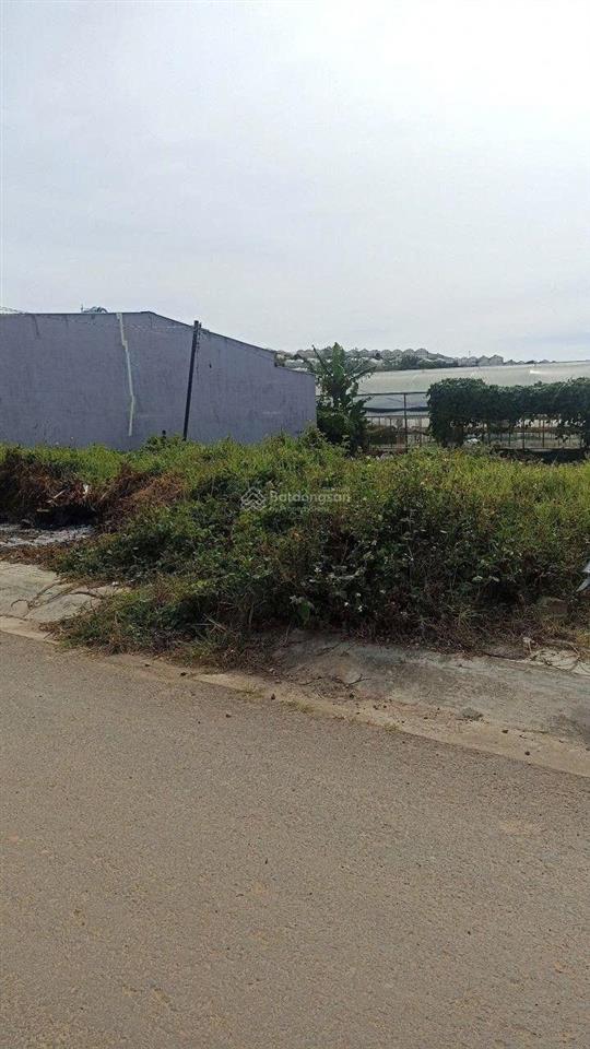 Đất liên kế đường mê linh. dt 82m2, cách hxh khoản 2km, gần học viện lục quân. giá 3.4 tỷ