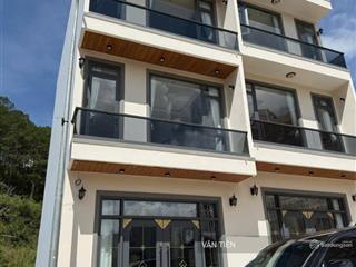 Bán nhà mới xây kqh dân cư số 5 an sơn, phường 04, tp đà lạt. dt 70 m2. giá 9,2 tỷ. 0908 748 ***