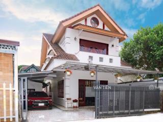 Bán biệt thự hai mặt tiền đường nguyễn hữu cảnh,phường 08,dt 245 m2 ,giá 13,8 tỷ. 0908 748 ***