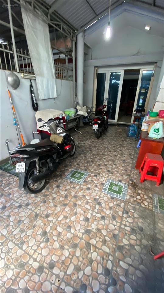 Cần bán căn nhà chính chủ ở mặt tiền trần bình trọng dt 83m2