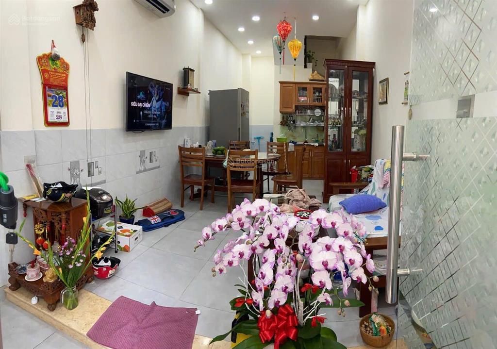 Bán nhà hẻm xe hơi 1 xẹt gần mặt tiền nguyễn đình chiểu p4 q3 đoạn trung tâm gần q1