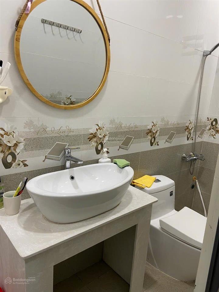 Bán nhà hẻm xe hơi 1 xẹt gần mặt tiền nguyễn đình chiểu p4 q3 đoạn trung tâm gần q1