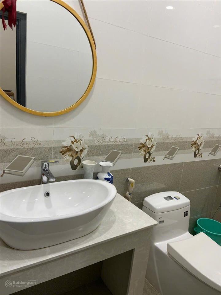 Bán nhà hẻm xe hơi 1 xẹt gần mặt tiền nguyễn đình chiểu p4 q3 đoạn trung tâm gần q1