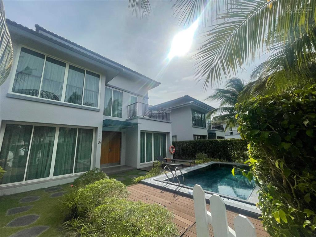 Biệt thự ven biển cần thanh lý nhanh, đã full nội thất có sẵn hợp đồng thuê  0939 439 ***