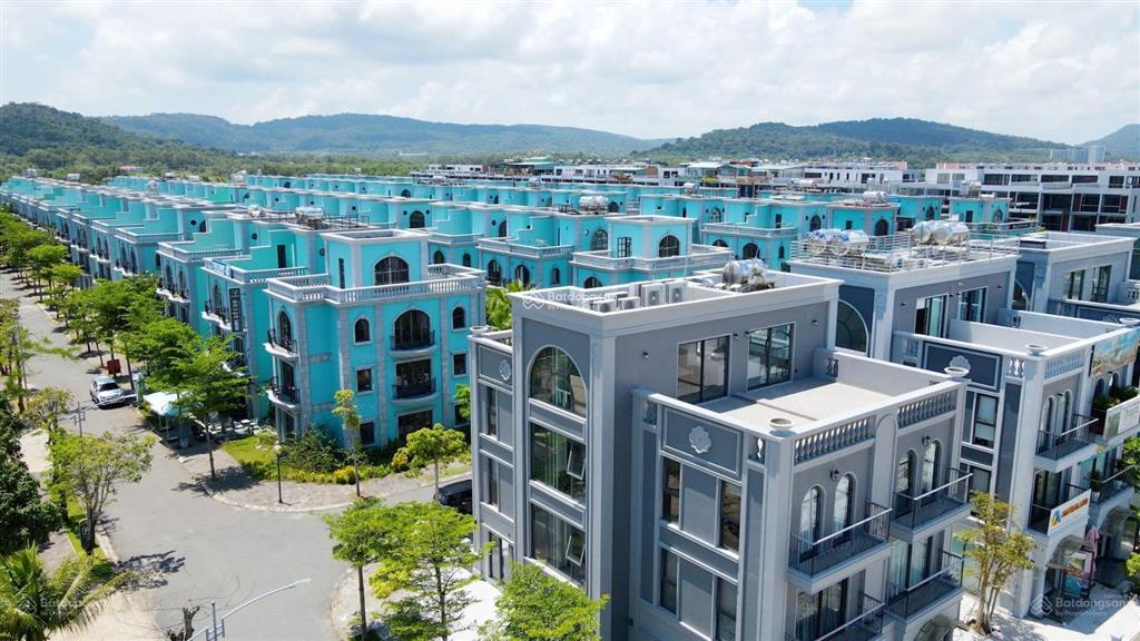 Bán nhà biệt thự view đẹp tại sonasea paris villas, 160m2