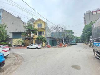 Bán nhà 3 tầng đường oto tránh tại khu đô thị mới như quỳnh