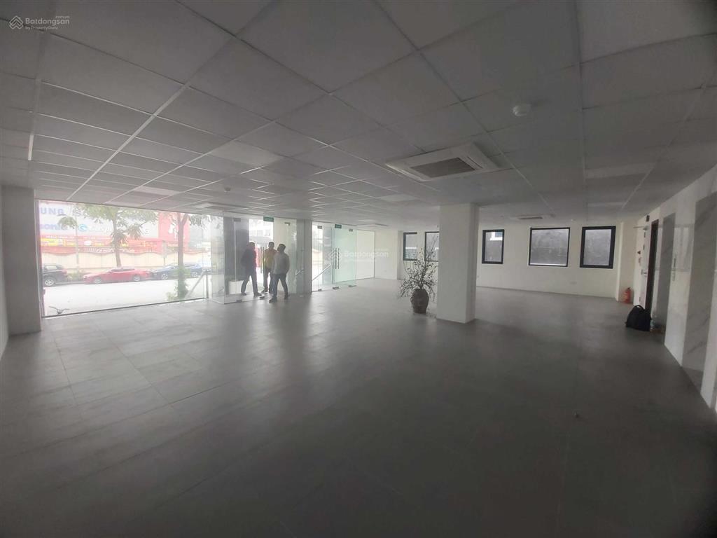 Tôi cho thuê sàn vp tòa số 3 tôn thất tùng 30150m2 chỗ để xe thoải mái view hồ giá 3 tr 0934 406 ***