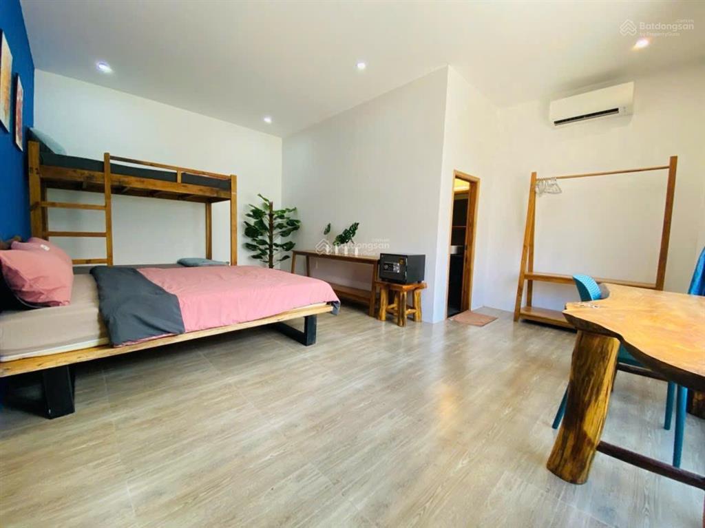 Chính chủ gửi bán căn homestay trong khu phố tây chùa ông  cửa lấp đường trần hưng đạo