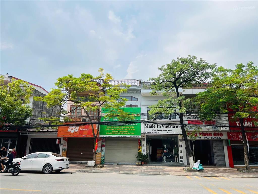 Bán nhà 3 tầng mặt phố phan đăng lưu, kiến an, hải phòng giá tốt.  0983 668 ***