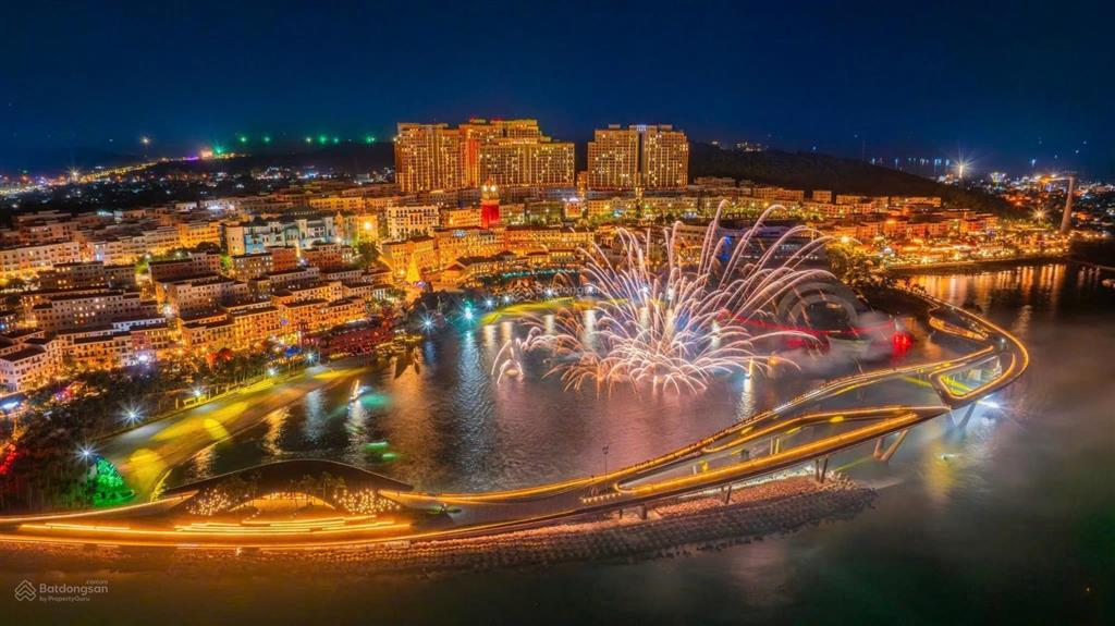 Nhận booking đặt chỗ ưu tiên căn hộ nghỉ dưỡng view trực diện cầu hôn, pháo hoa tại sun phú quốc