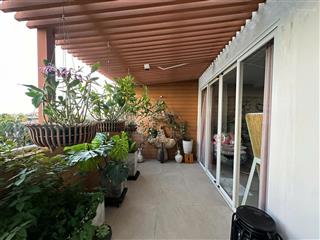 Bán căn hộ sân vườn lớn 180m2 riverside residence, full nội thất đẹp giá 18,5 tỷ. hướng đn mát mẻ