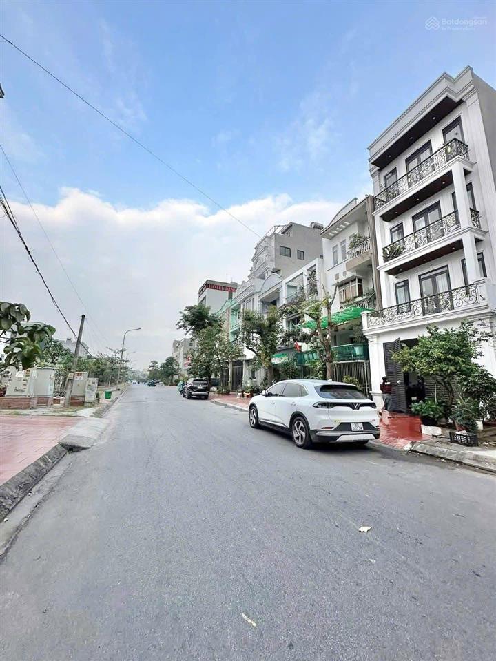 Bán nhà 3 tầng kđt vựng đâng. dt 82.5m2, mt 5.5m. h tây bắc