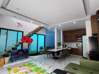 Nhà đẹp  full nội thất  p. cao xanh, quảng ninh