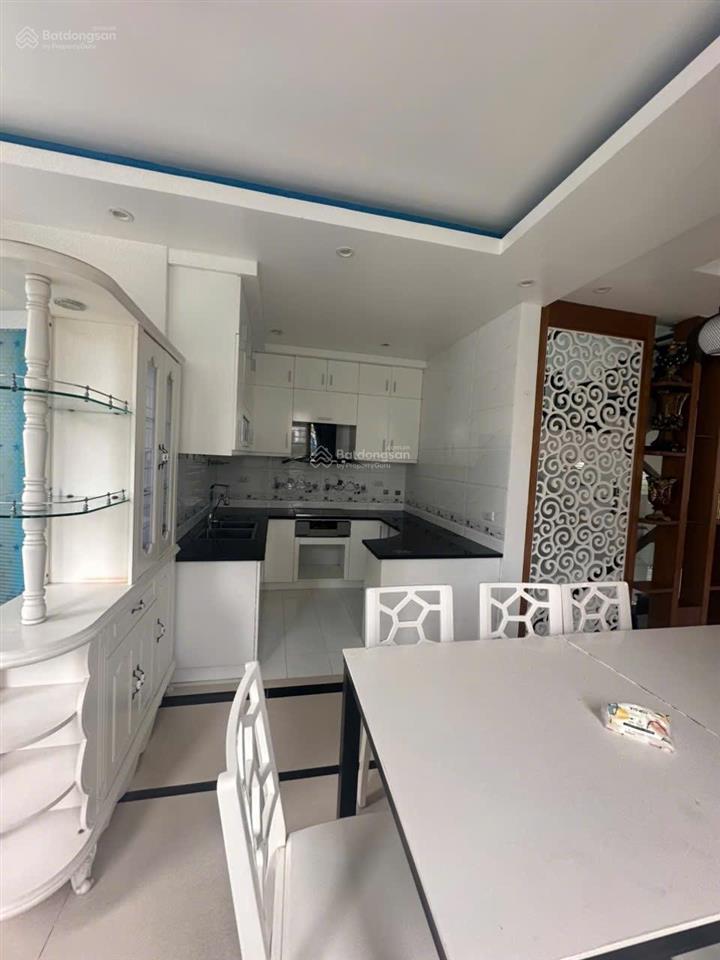 Cho thuê nhà lk san hô 5pn, 6vs, giá 18tr tại kdt bim hùng thắng, hoàng quốc việt, hạ long qn