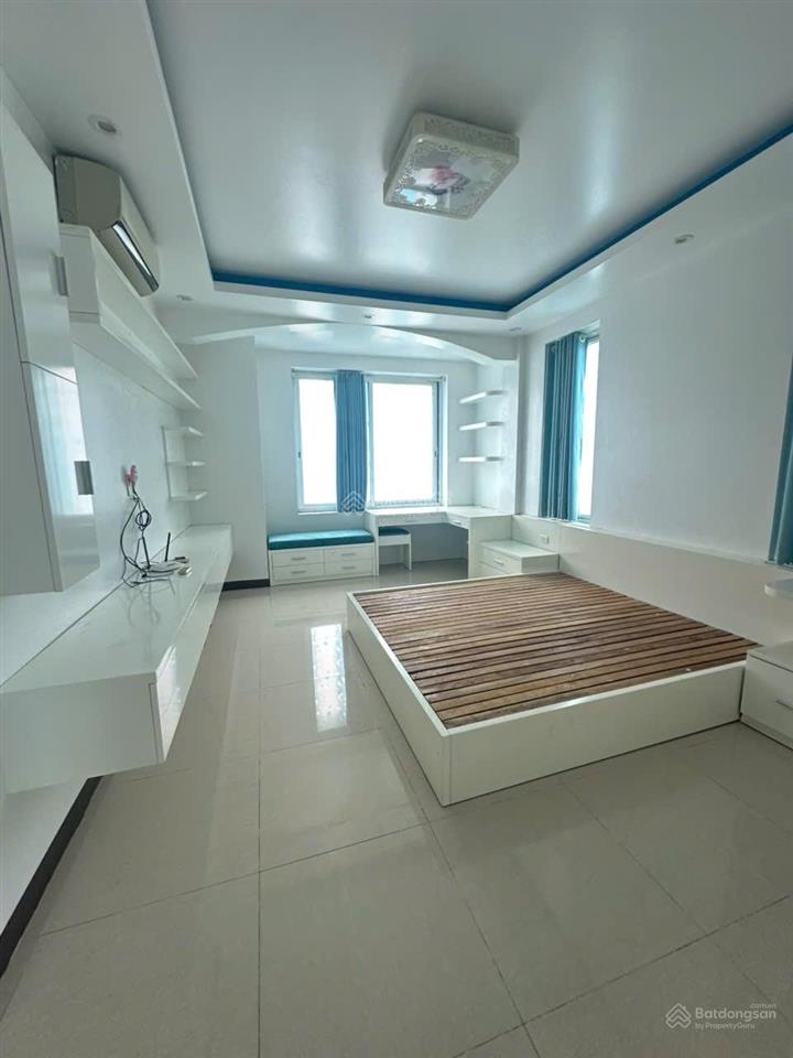 Cho thuê nhà lk san hô 5pn, 6vs, giá 18tr tại kdt bim hùng thắng, hoàng quốc việt, hạ long qn