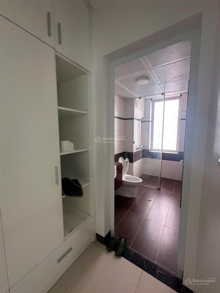 Cho thuê nhà lk san hô 5pn, 6vs, giá 18tr tại kdt bim hùng thắng, hoàng quốc việt, hạ long qn