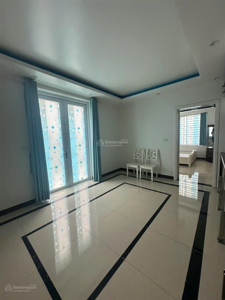 Cho thuê nhà lk san hô 5pn, 6vs, giá 18tr tại kdt bim hùng thắng, hoàng quốc việt, hạ long qn