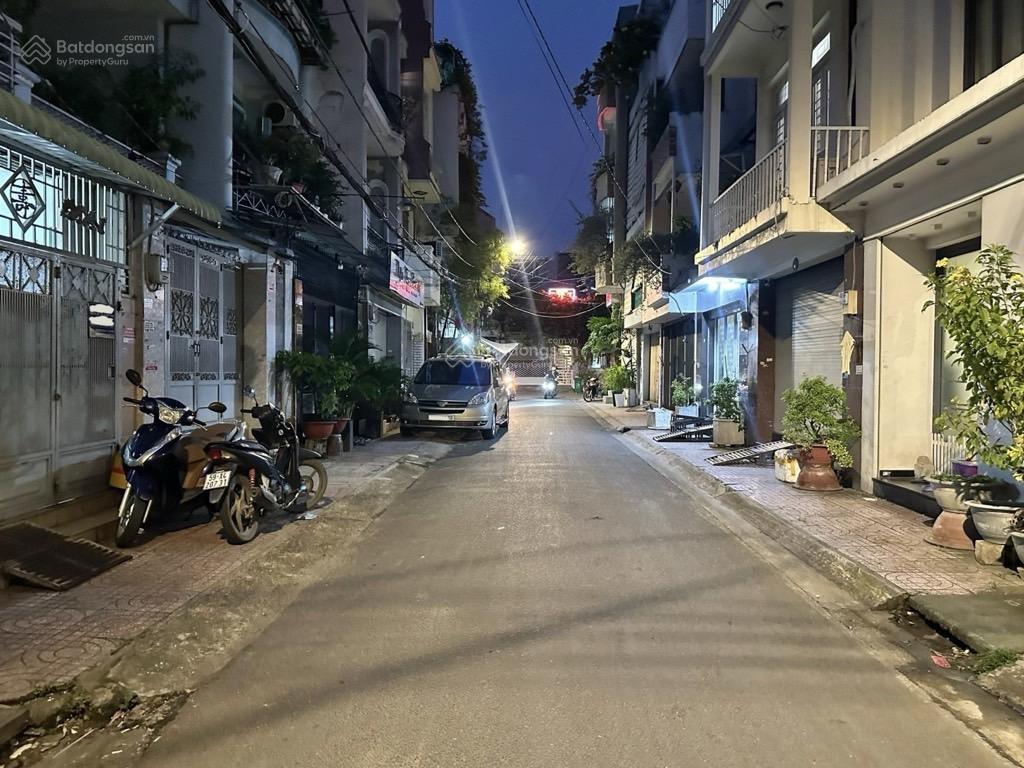 Bán nhà hẻm lớn kinh doanh sầm uất