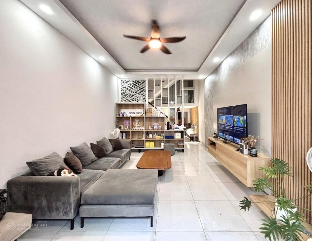 Bán nhà hẻm lớn kinh doanh sầm uất