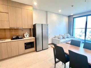 Cho thuê hà nội centerpoint  lê văn lương, 65m2, 2pn, 2vs, full  16tr.  0899.,511.,866