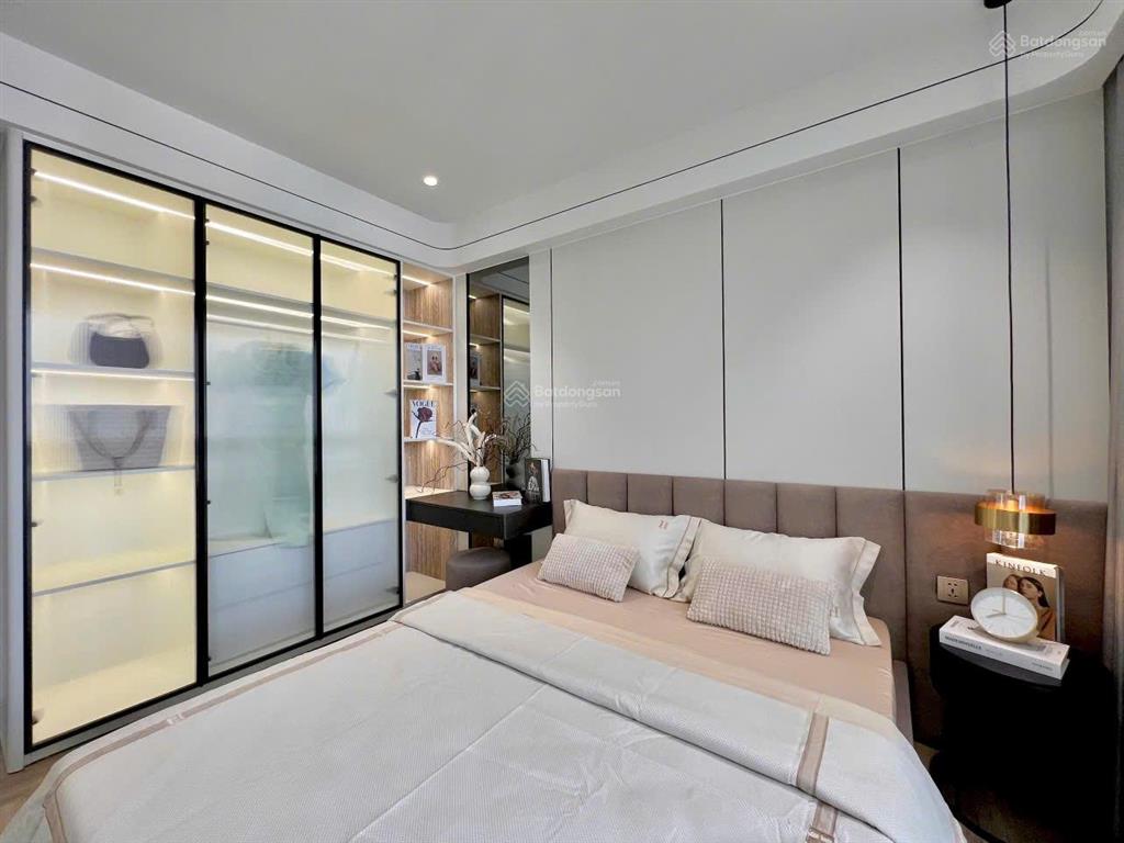 Cần bán căn hộ cao cấp riverpark residences, phú mỹ hưng. dt 129m2. giá 18,8 tỷ.  0912 264 ***