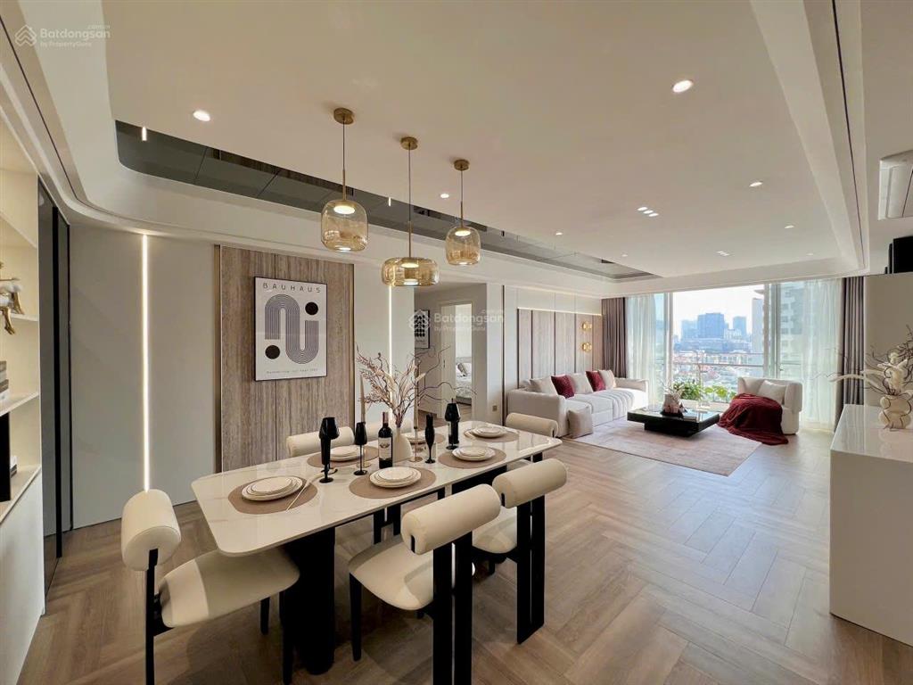 Cần bán căn hộ cao cấp riverpark residences, phú mỹ hưng. dt 129m2. giá 18,8 tỷ.  0912 264 ***