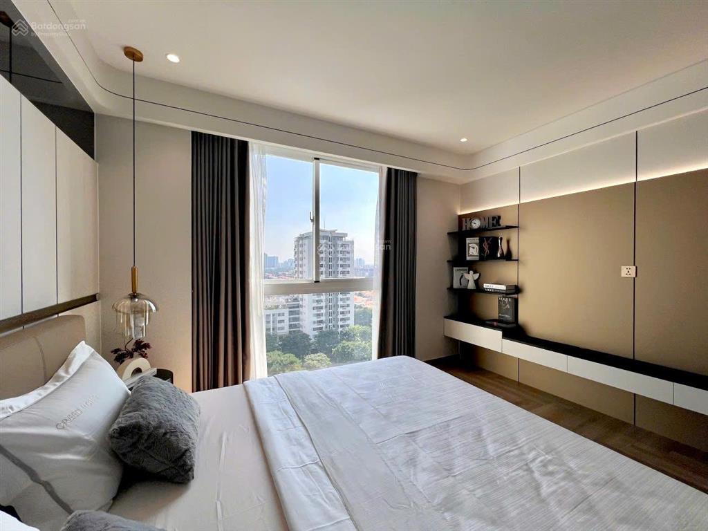 Cần bán căn hộ cao cấp riverpark residences, phú mỹ hưng. dt 129m2. giá 18,8 tỷ.  0912 264 ***