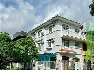 Hotbán gấp biệt thự mỹ giang 2, phú mỹ hưng. dt 227m. giá siêu tốt 76.5 tỷ,  0912 264 ***