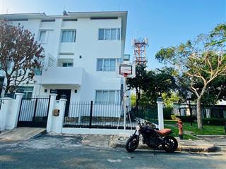 Villa mỹ hưng, phú mỹ hưng, quận 7. 9.5x19m, bán 55 tỷ  0938 602 *** nhân