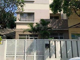 Villa mỹ hoàng, phú mỹ hưng, dt 10.5x19.2m, giá tốt 67 tỷ.  0938 602 *** nhân