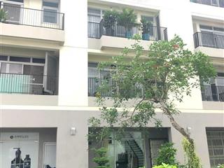 Cặp nhà phố star hill, phú mỹ hưng, 12x13m, bán 89 tỷ xem nhà 0938 602 *** nhân