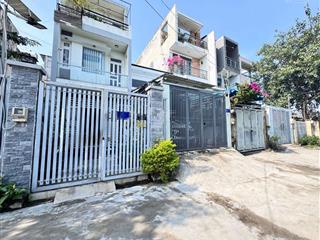 Bán nhà trường thọ  gần ga metro  93m2  nhà 2 tầng  3pn  ôtô đậu trong nhà