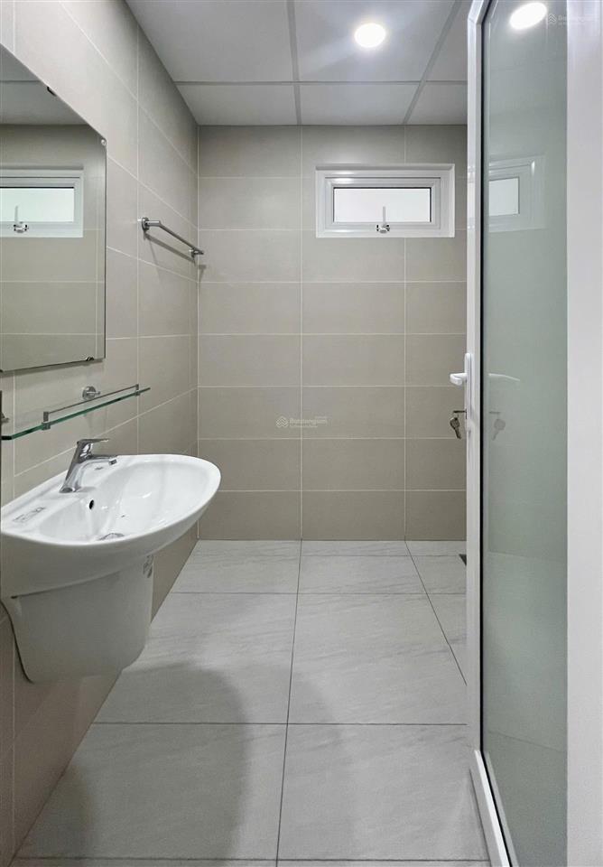 Bán căn hộ conic tầng thấp mới 100% sát akari city, bình tân,84,32m2,2pn 2wc,3.15 tỷ (thương lượng)