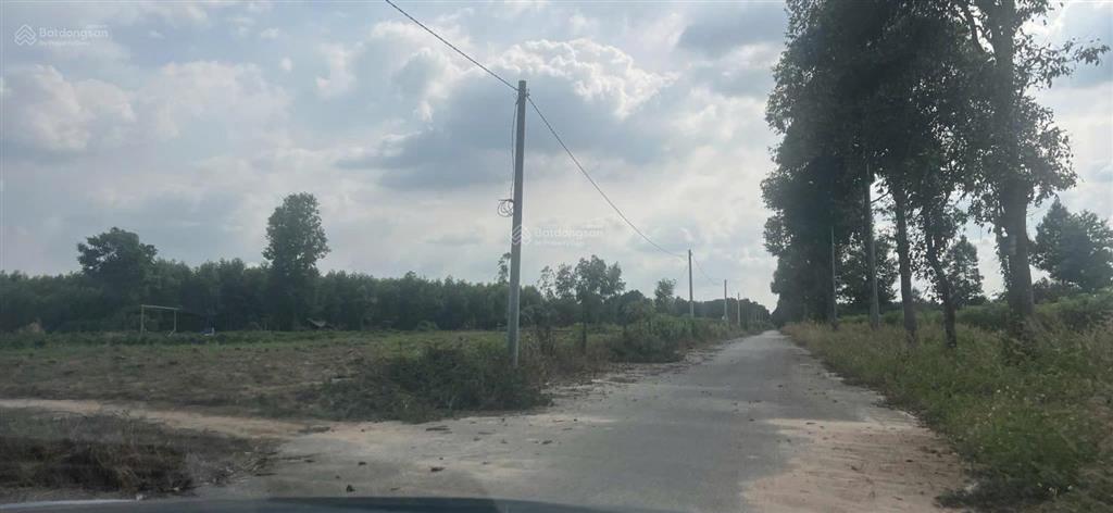 Bán đất vườn 1,3ha nhơn trạch  đồng nai. giá 1,8 triệu/m