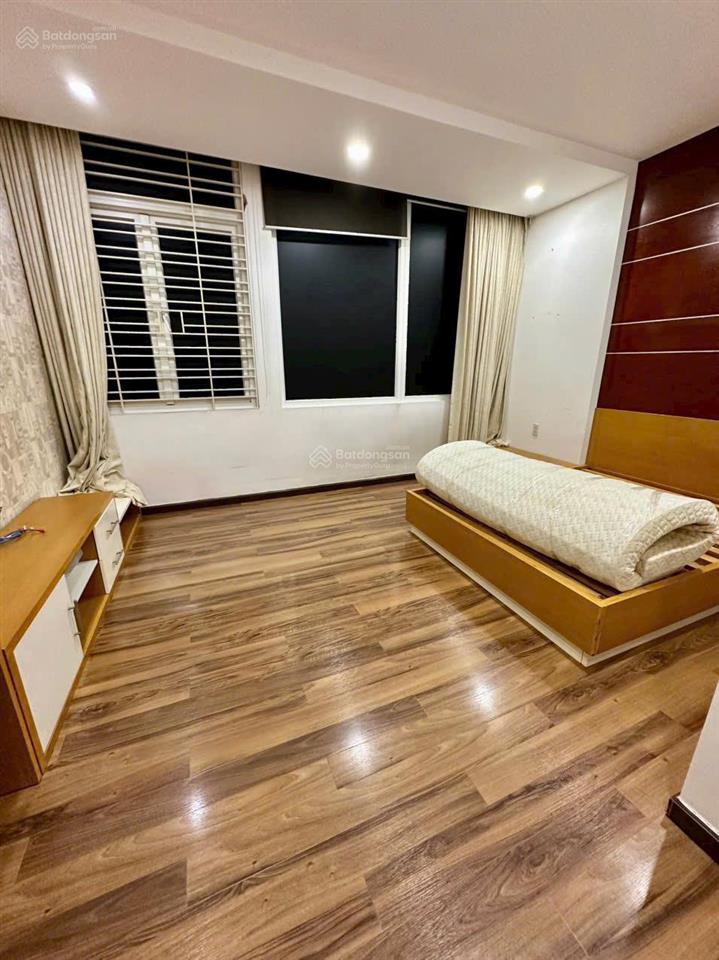 Nhà hẻm 3m ngang 5 dài 10m kết cấu 4 tầng giá chỉ 6 tỷ 380