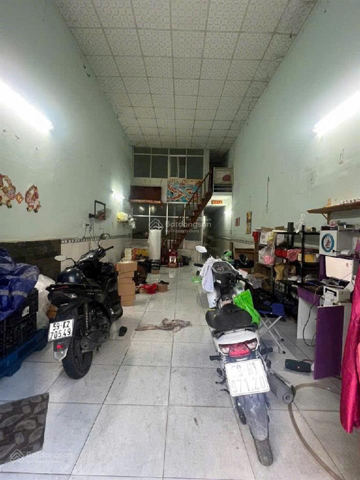 Nhà ngang 4m5 dài 18m nở hậu nhẹ hẻm 2m5 p2 q8 giá chỉ 8 tỷ