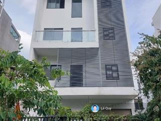 Bán nhà 5 tầng cát lái, dt 7x17m, đường 12 mét ô bàn cờ, nhà thô, tiện thiết kế làm căn hộ dịch vụ